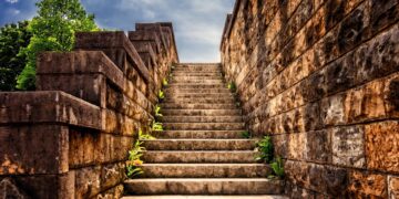 stairs-3614468_1920